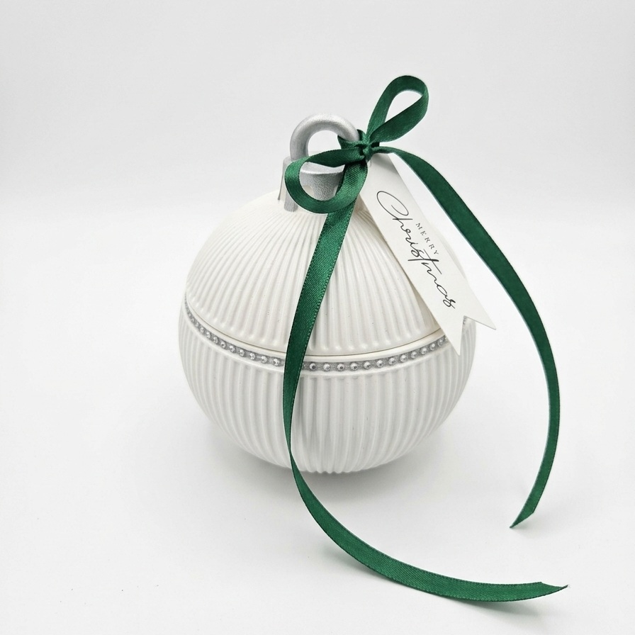 Świeca Christmas Bauble Elegance - Biała / Złota / Zimowa Magia